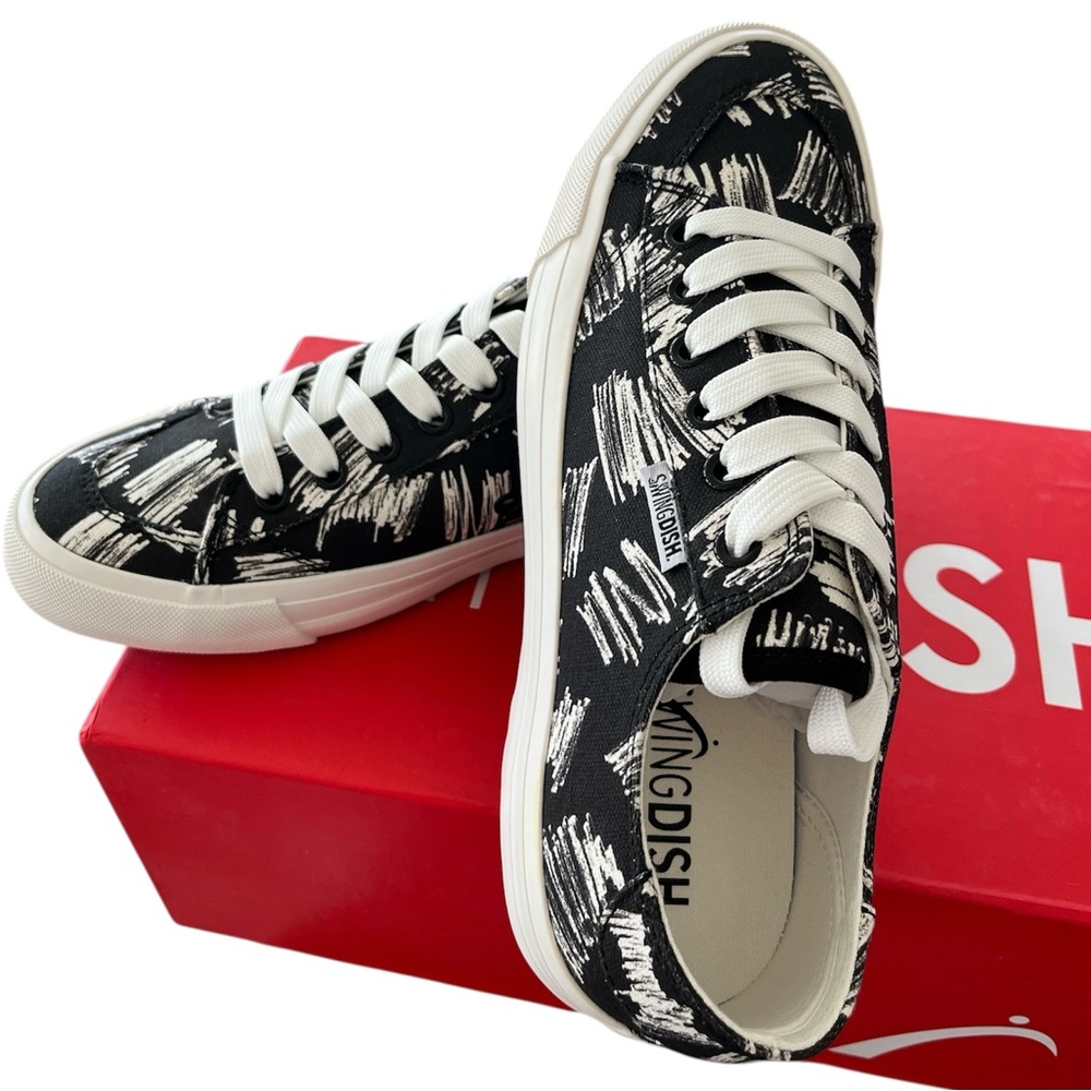 SWINGDISH Women's Traveler Spikeless Golf Shoes Coated Canvas